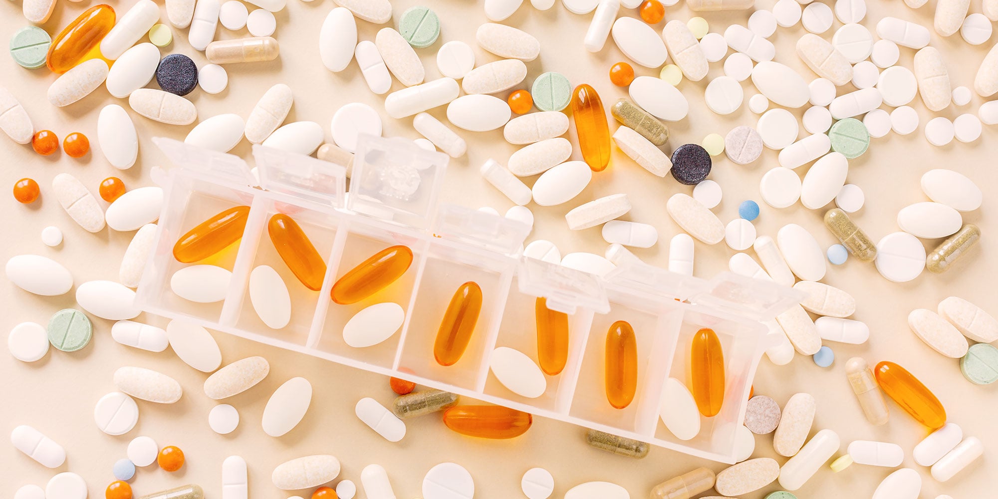 How to organize a weekly pill box